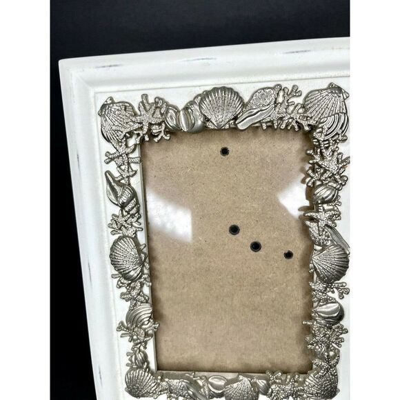 Seashell Pewter Silver Rustic Distressed Wood White Picture Frame 4x6 Photo - Picture 2 of 6